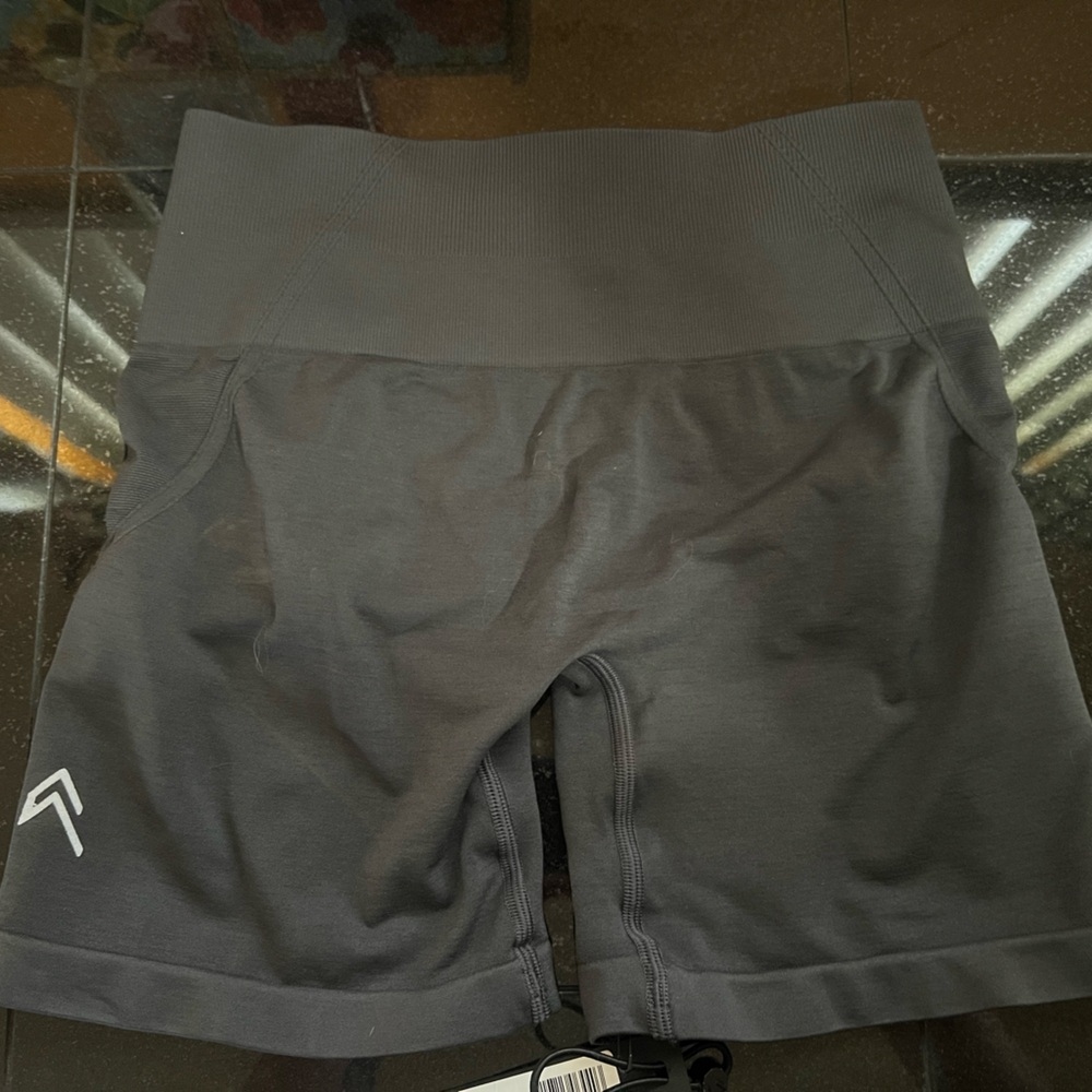 Oner Active Effortless Seamless Shorts in Coal